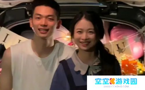浙大网红陈娴官宣恋情，男方疑似是现役军人，网友：千万别上头了