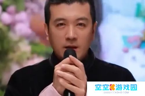 杨子直播再次求婚黄圣依，资产90%都给了女方，自己只剩下买戒指钱