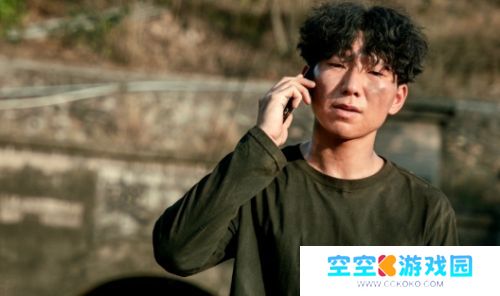 《驻站》临近结局才发现，常胜抓货盗只是辅助，真正主线更让人动容