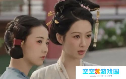 《国色芳华》女主杨紫被央视点名，只字不提演技，却道出不同的观感