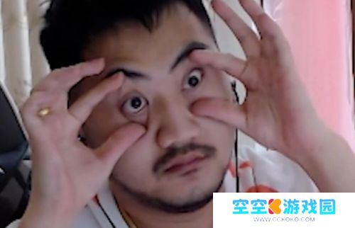 昔日电竞一哥风头不再，直播人气惨淡，不赚钱反倒贴，打算停播退网了