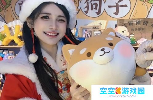 狗头萝莉元宵卖饼太火热,现场围满了人,大量粉丝称排了好久买不到