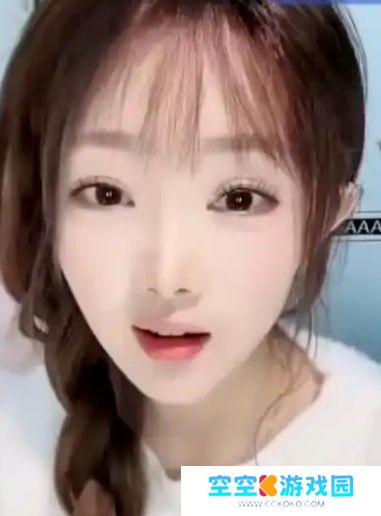 《甄嬛传》首位塌房演员诞生，余莺儿戏份被全剪，网友：好快的速度