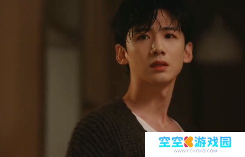 《难哄》桑延苦练8块腹肌，只为追到桑延，温以凡一句话两人红温