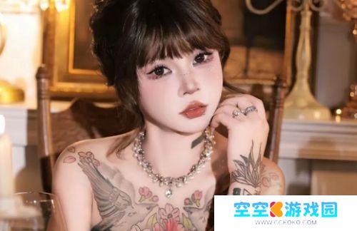 美女网红自曝躺一天就能赚钱，日收金额引热议，网友：一点不羡慕