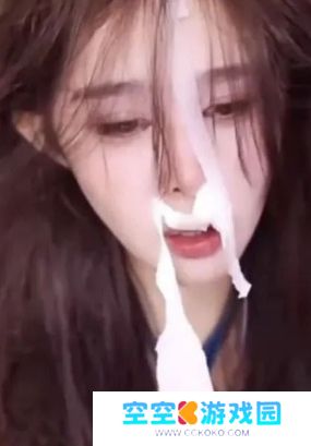 美女主播直播间展示演技，哭诉自己儿时遭遇，称穷怕了希望大家打赏