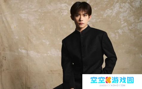 张艺谋《惊蛰》阵容曝光，赵丽颖成功二搭雷佳音，宋佳客串太惊喜