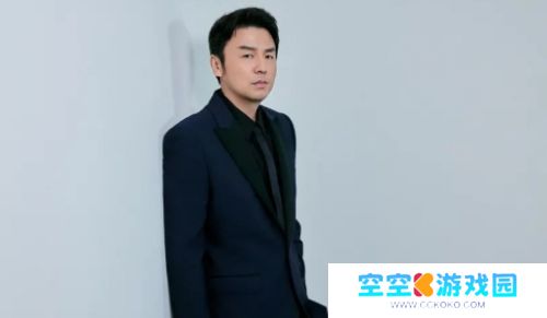 张艺谋《惊蛰》阵容曝光，赵丽颖成功二搭雷佳音，宋佳客串太惊喜