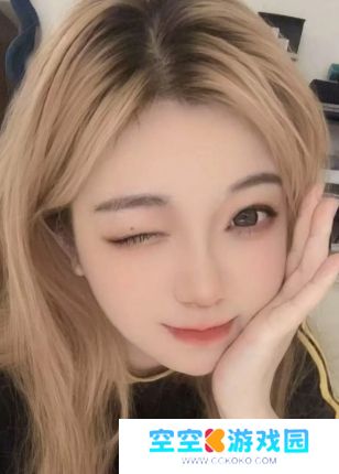 刘飞儿自曝早年拍美照原因，称自己不是为了钱，纯粹喜欢把青春留住