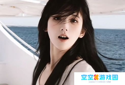 井川里予回归!一改往日形象，校服装美出天际，网友：青春回来了!