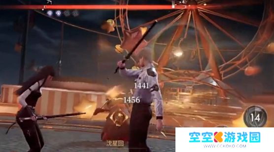76岁老奶奶因《恋与深空》卡关引发脑梗住院，网友：这是真“老粉”