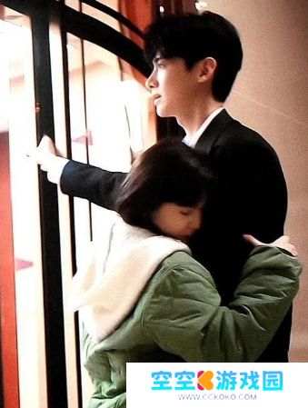 《难哄》桑延好身材藏不住，八块腹肌太吸睛，难怪温以凡能两情相悦