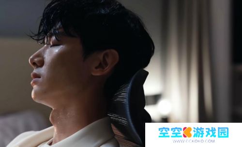 《难哄》温以凡被嫌弃吻技差，苦练接吻样子逗笑桑延，太可爱了