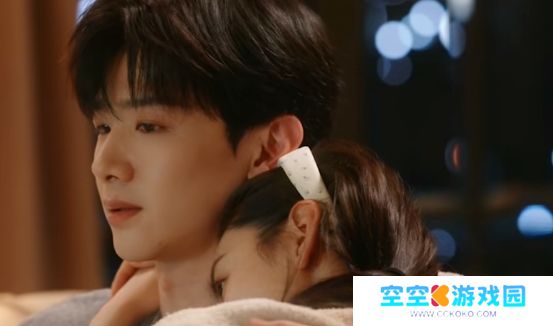 《难哄》后续剧情：温以凡顺利产女，向朗抱着不撒手，桑延脸都气绿了