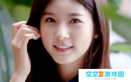 顶流男星被曝和小12岁女星交往,曾深陷百万负债,逝世时间是男方生日