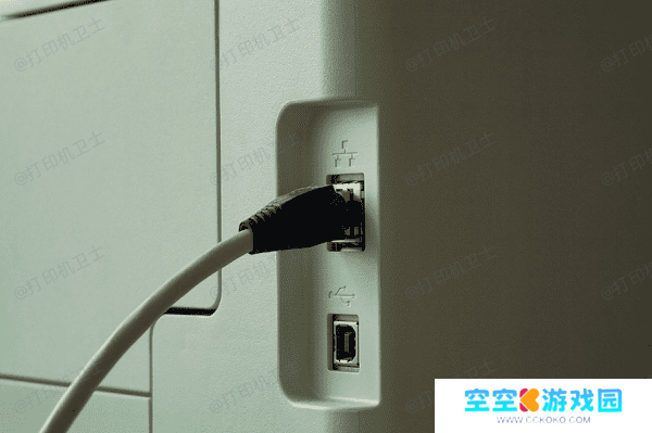 使用 USB 线连接打印机