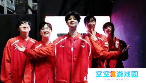 豪掷千金难敌命运捉弄，LPL豪门止步八强梦断季后赛