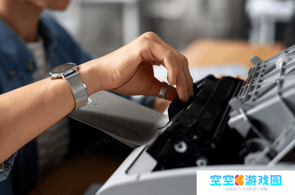 彻底清理喷头与内部组件